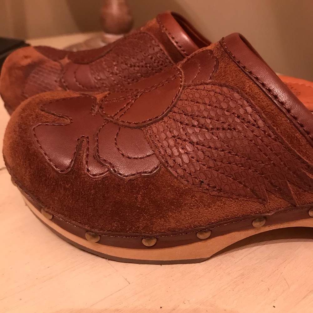 Lucky brand brown clogs
